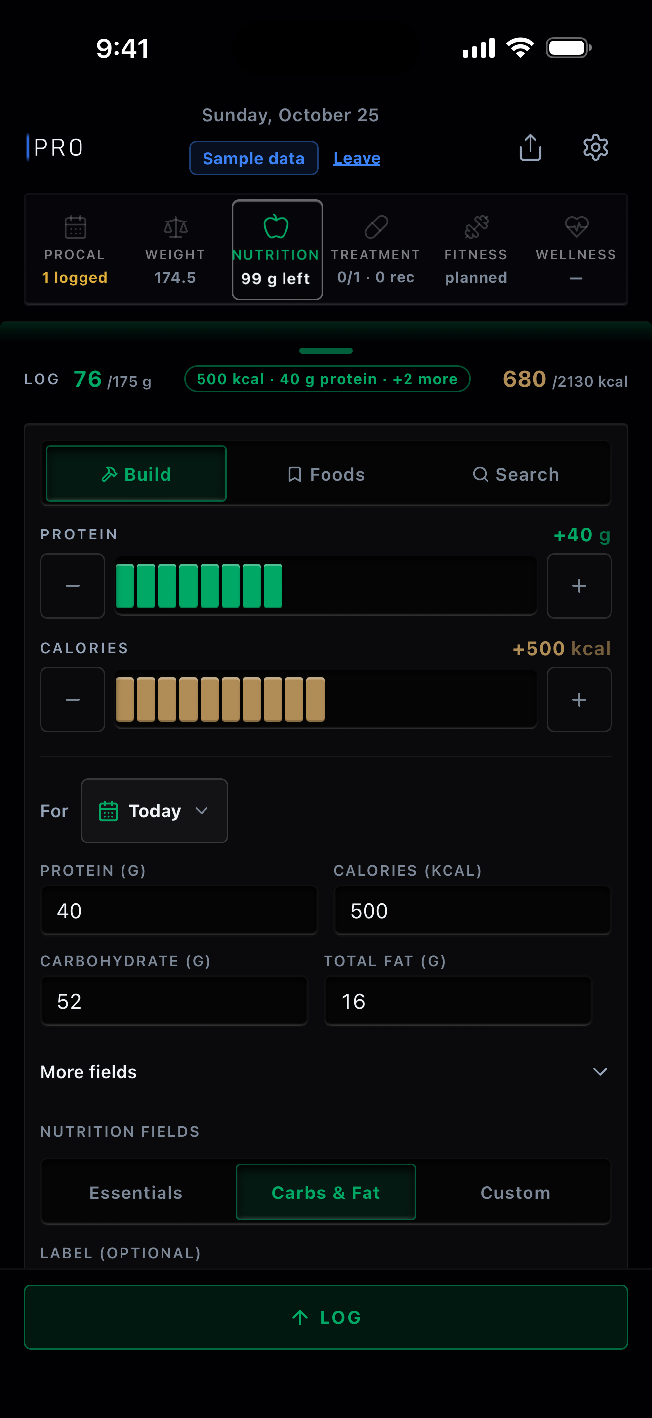 The food drawer's Build tab with Carbs & Fat chosen under Nutrition fields: 40 g of protein, 500 calories, 52 g of carbohydrate and 16 g of fat typed in one entry, not yet logged. Sample data.