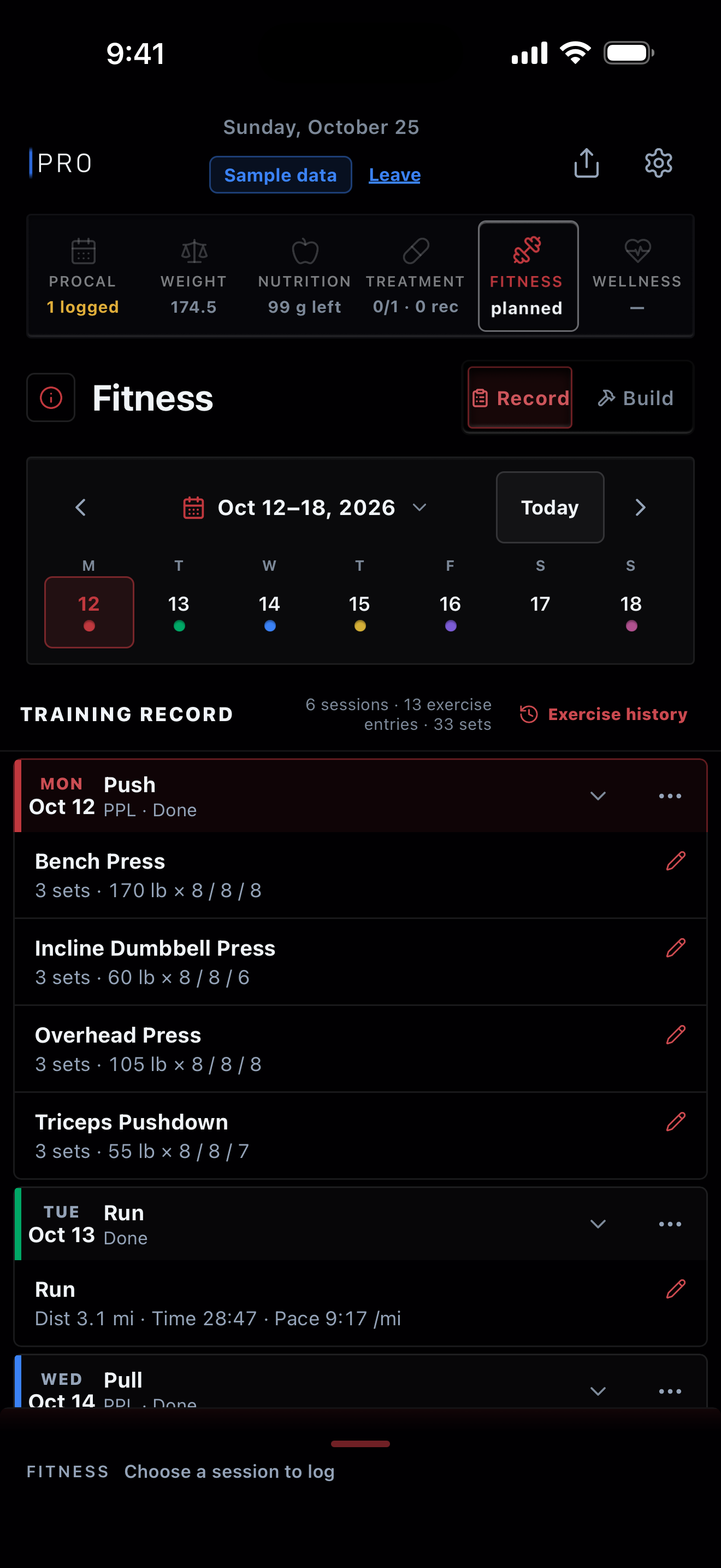 Fitness's week of October 12: a push session with its four exercises and their sets, then a run with its distance, time and pace. Sample data.